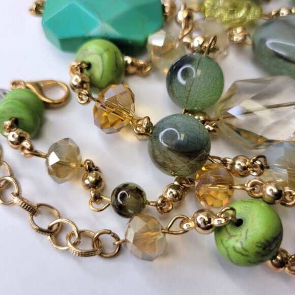 Green Glass Bead Long Necklace - Picture 9 of 11